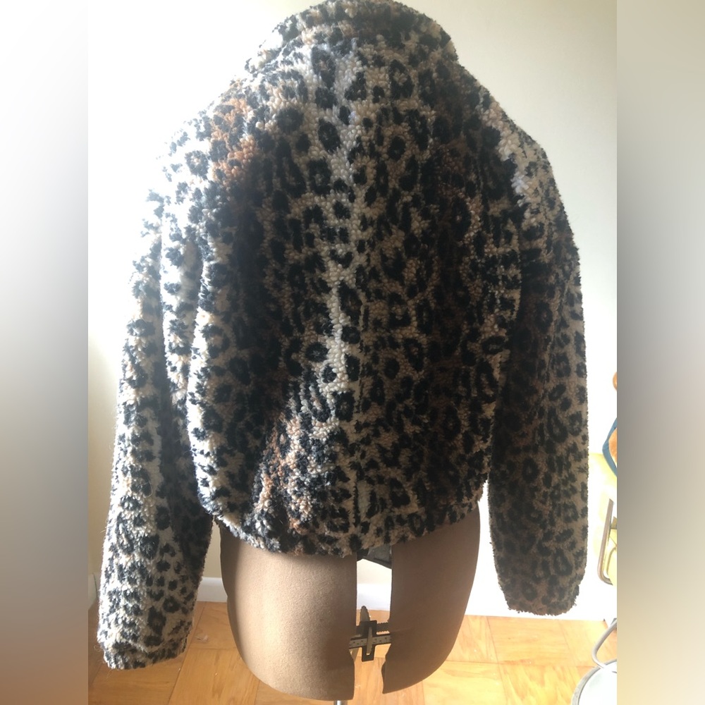 Forever 21 Leopard print zip up jacket